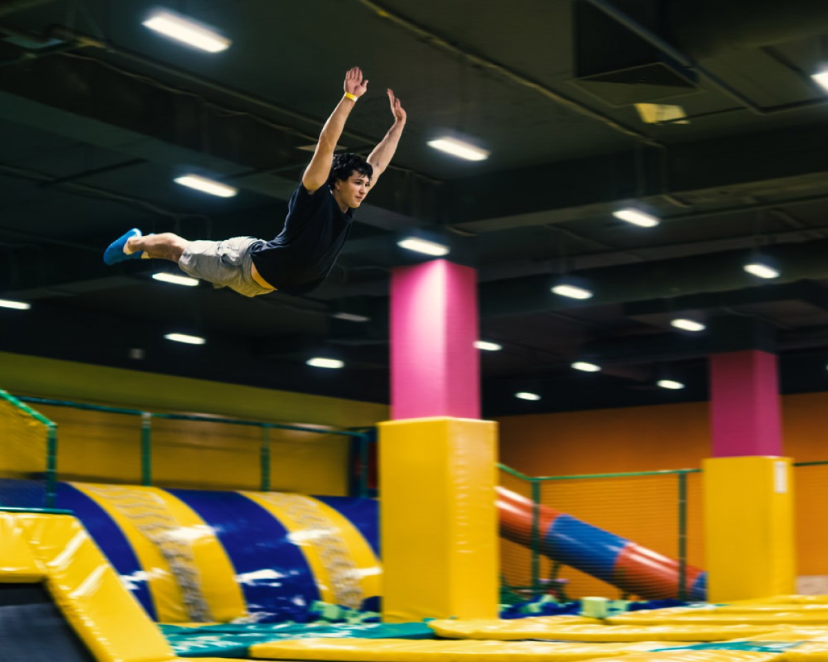 About Rebound Trampoline Park